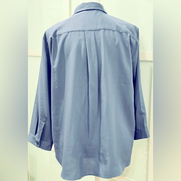 Uniqlo long sleeves collared shirt. Size L. New, unworn - Picture 2 of 4